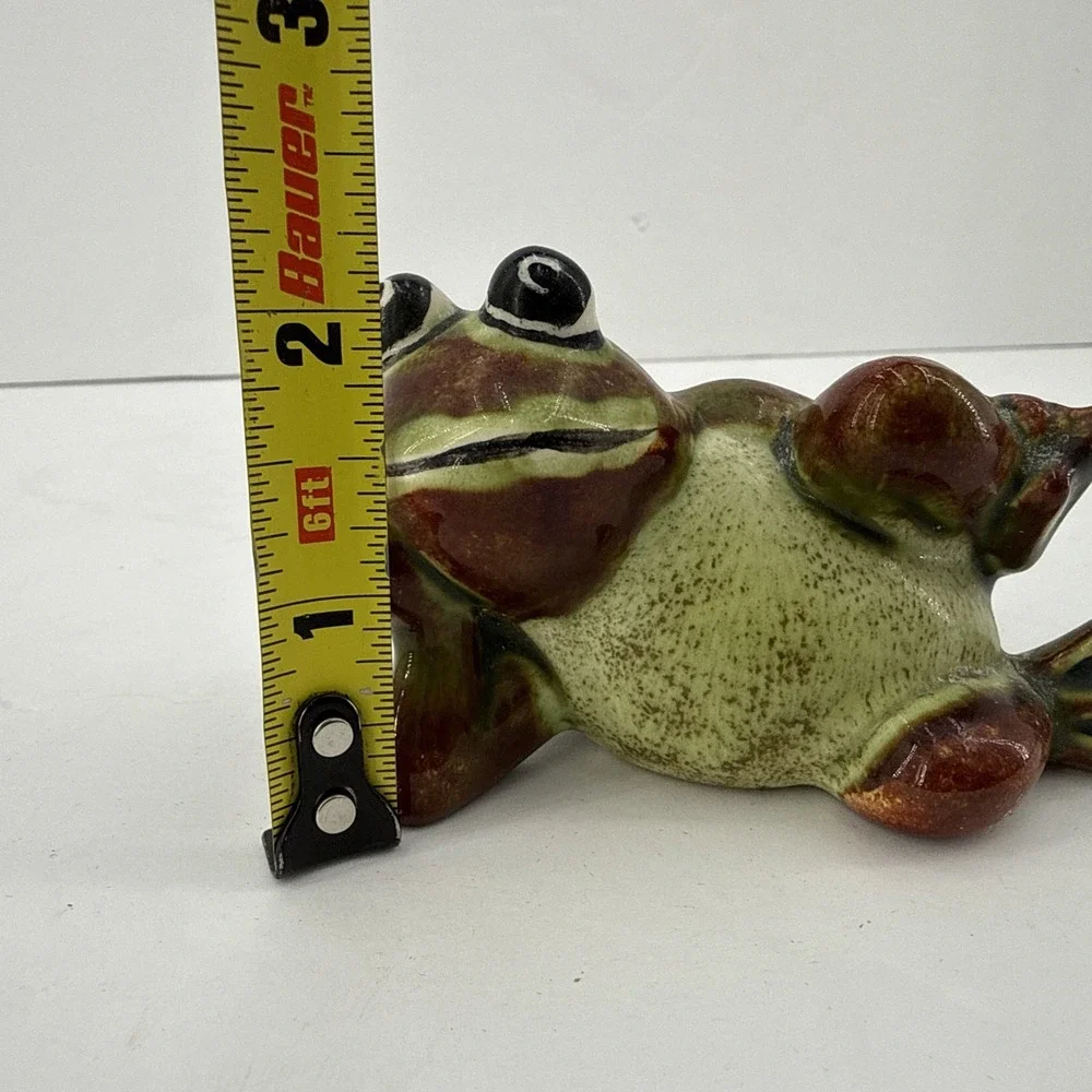 Vintage Little Ceramic Knick Knack Shelf Sitter Green Frog